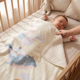 Spanische Babydecke XKKO LUX 75x100 - Sky Whale